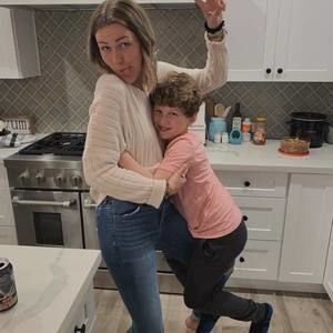 Meet your Posher, Julia